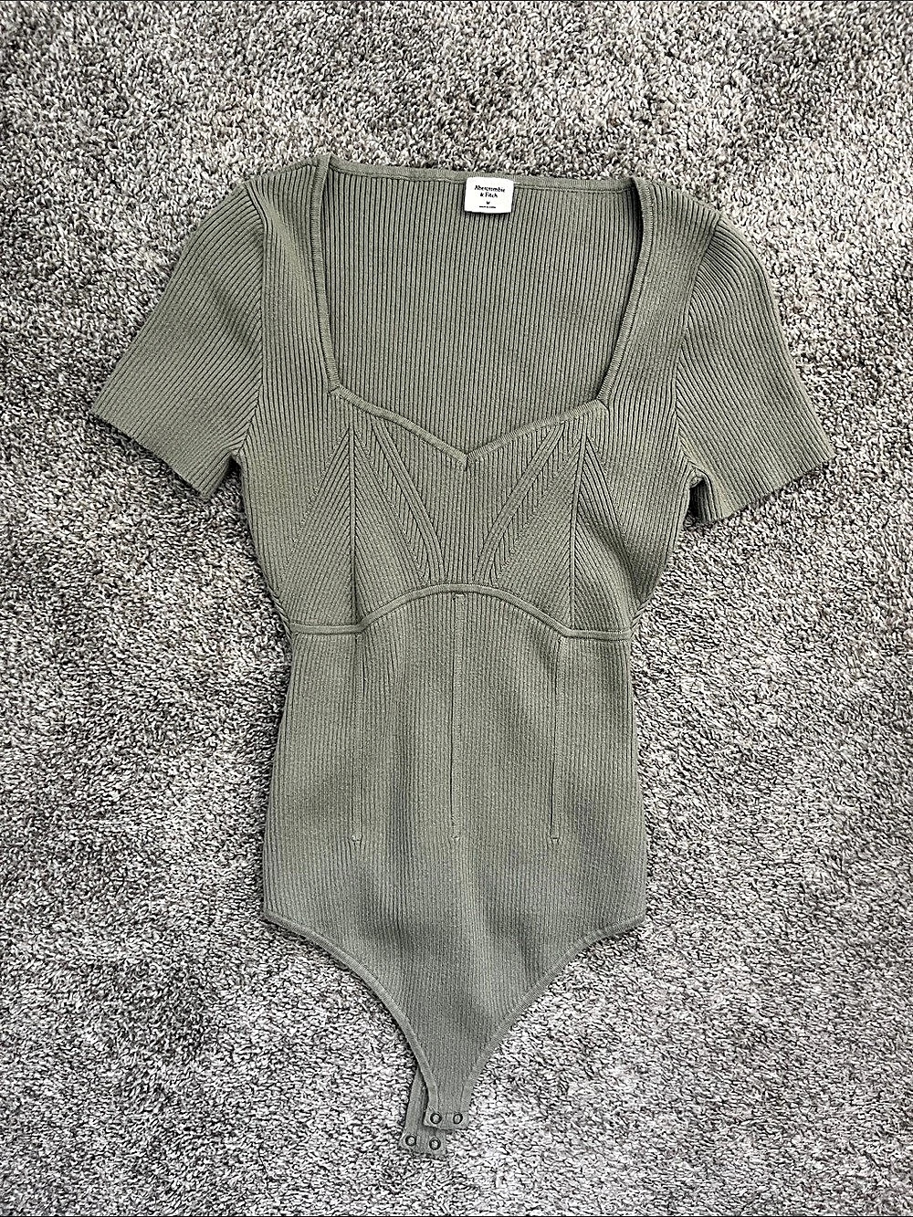Abercrombie & Fitch Short-Sleeve Sweetheart Bodysuit Green Medium